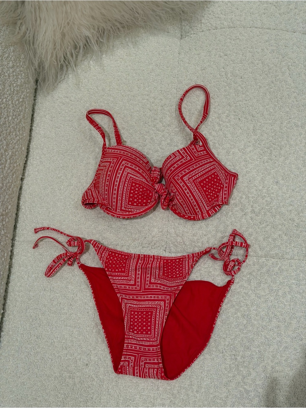 Kiwi Saint Tropez  Red and White Bandana-Pattern Bikini Accent